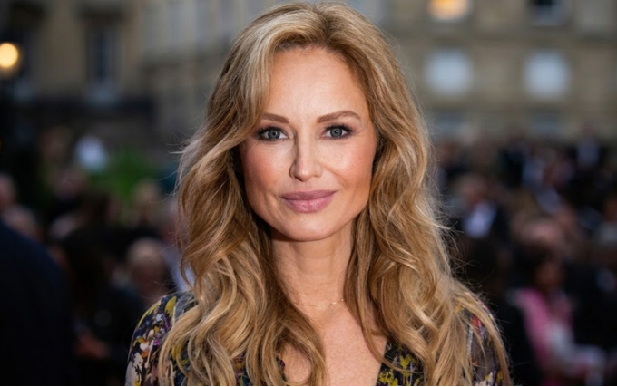 adriana karembeu